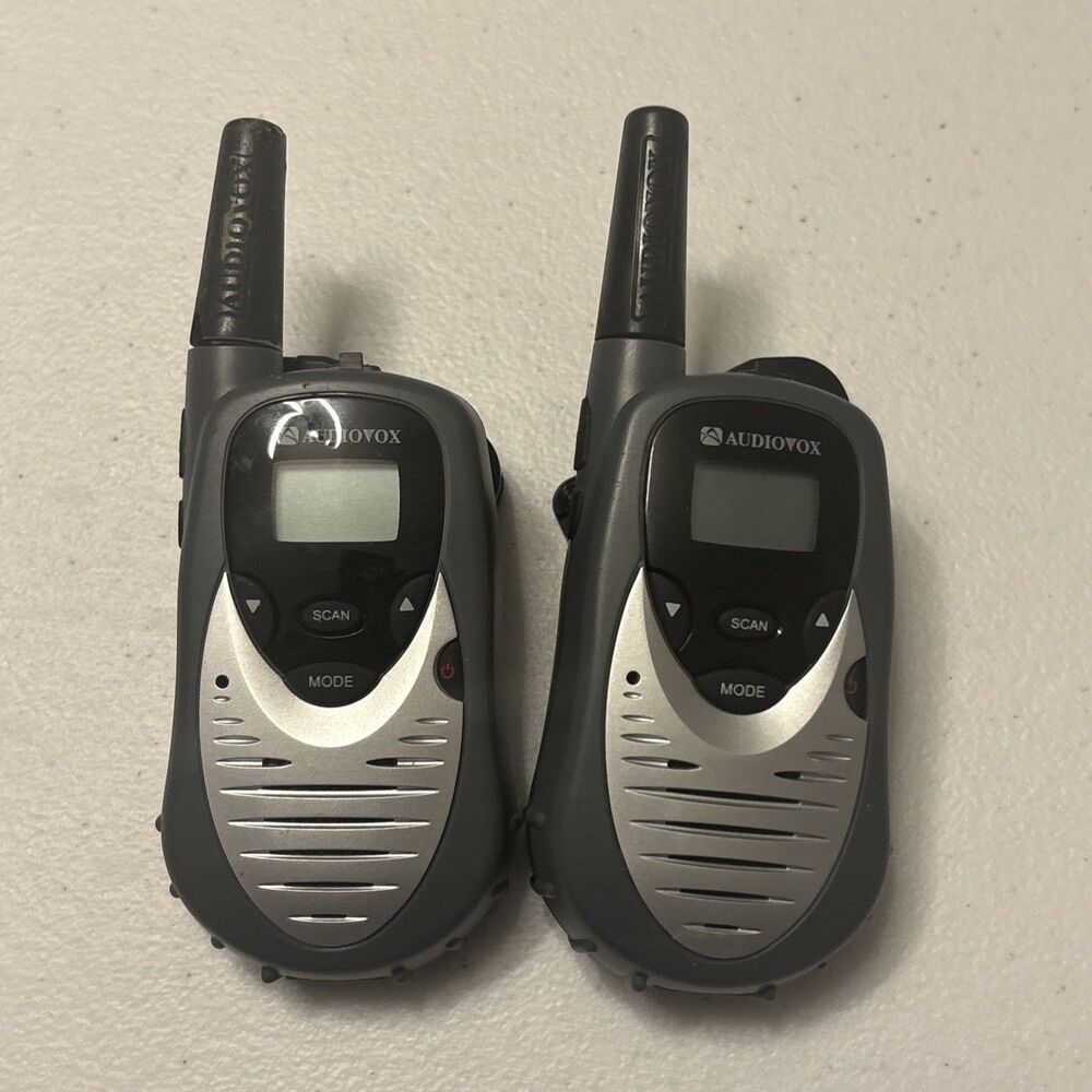 Audiovox 2-Way Radios Model #GMRS7001-2 7-Mile Range With Belt Clip Black Silver